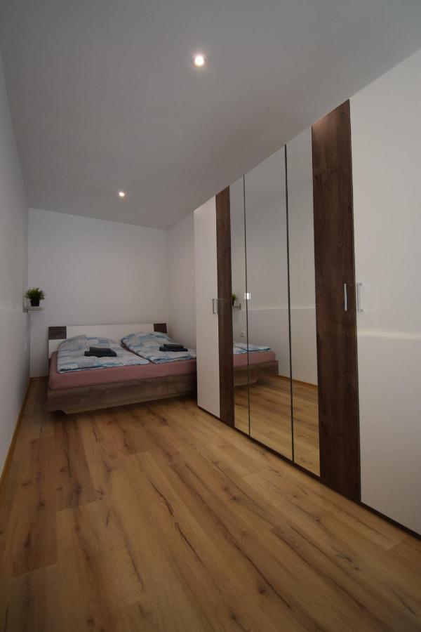 City Core Apartment Koper Luaran gambar